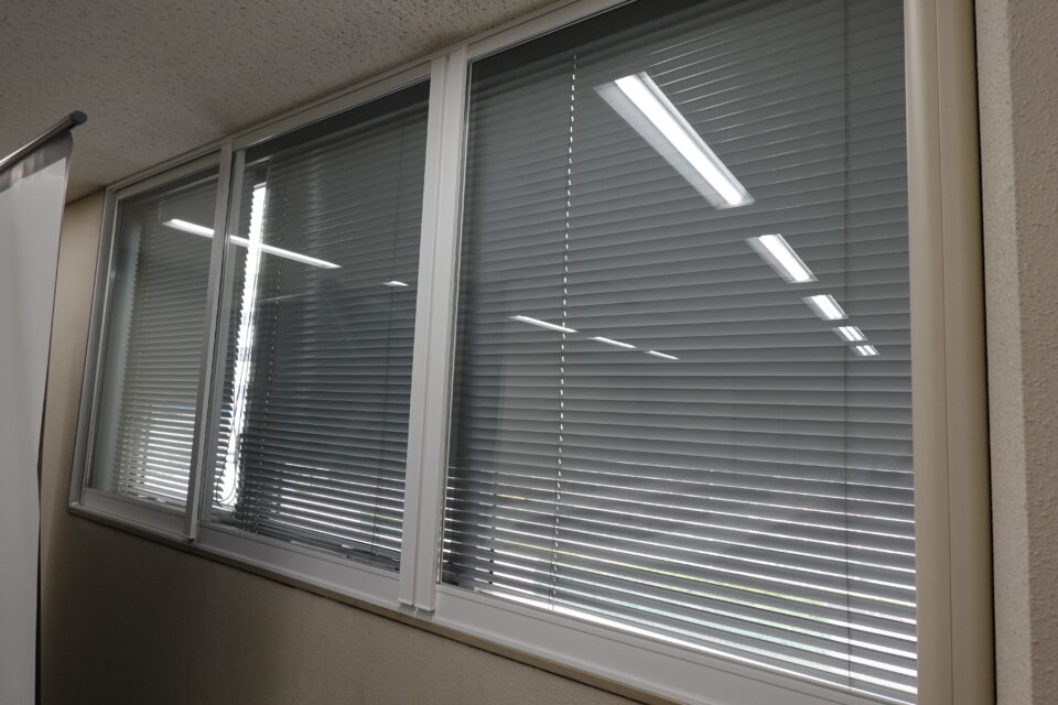 事業所内の作動音対策　会議室遮音工事　